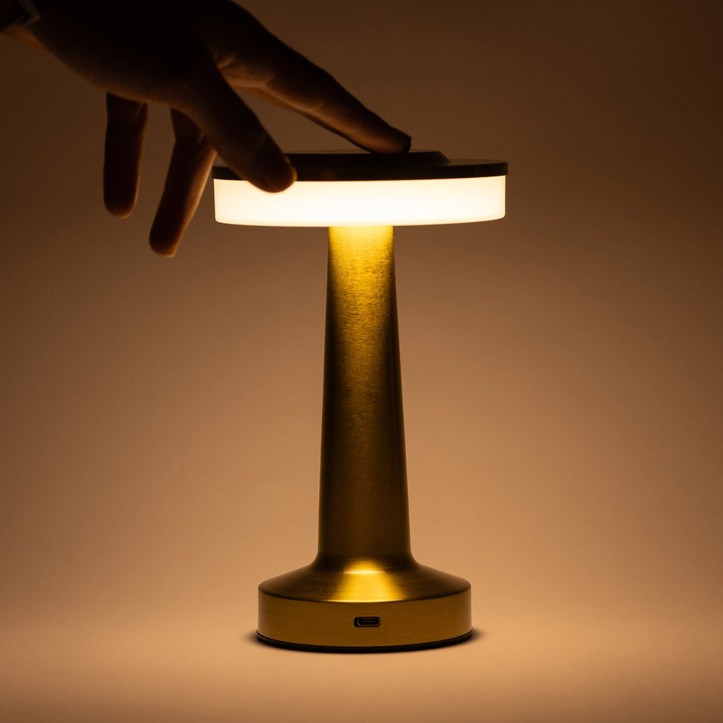 أباجورة معدن تاتش